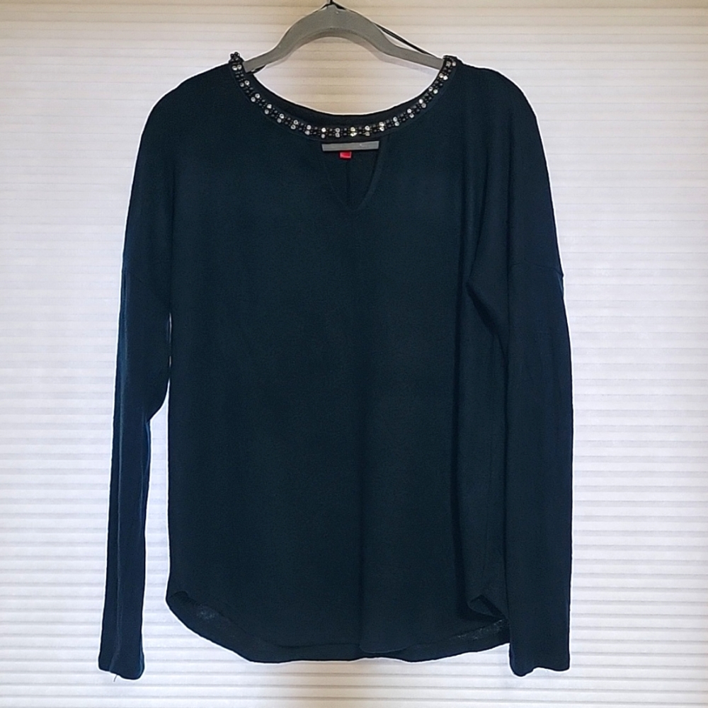 Jennifer Lopez long-sleeved top